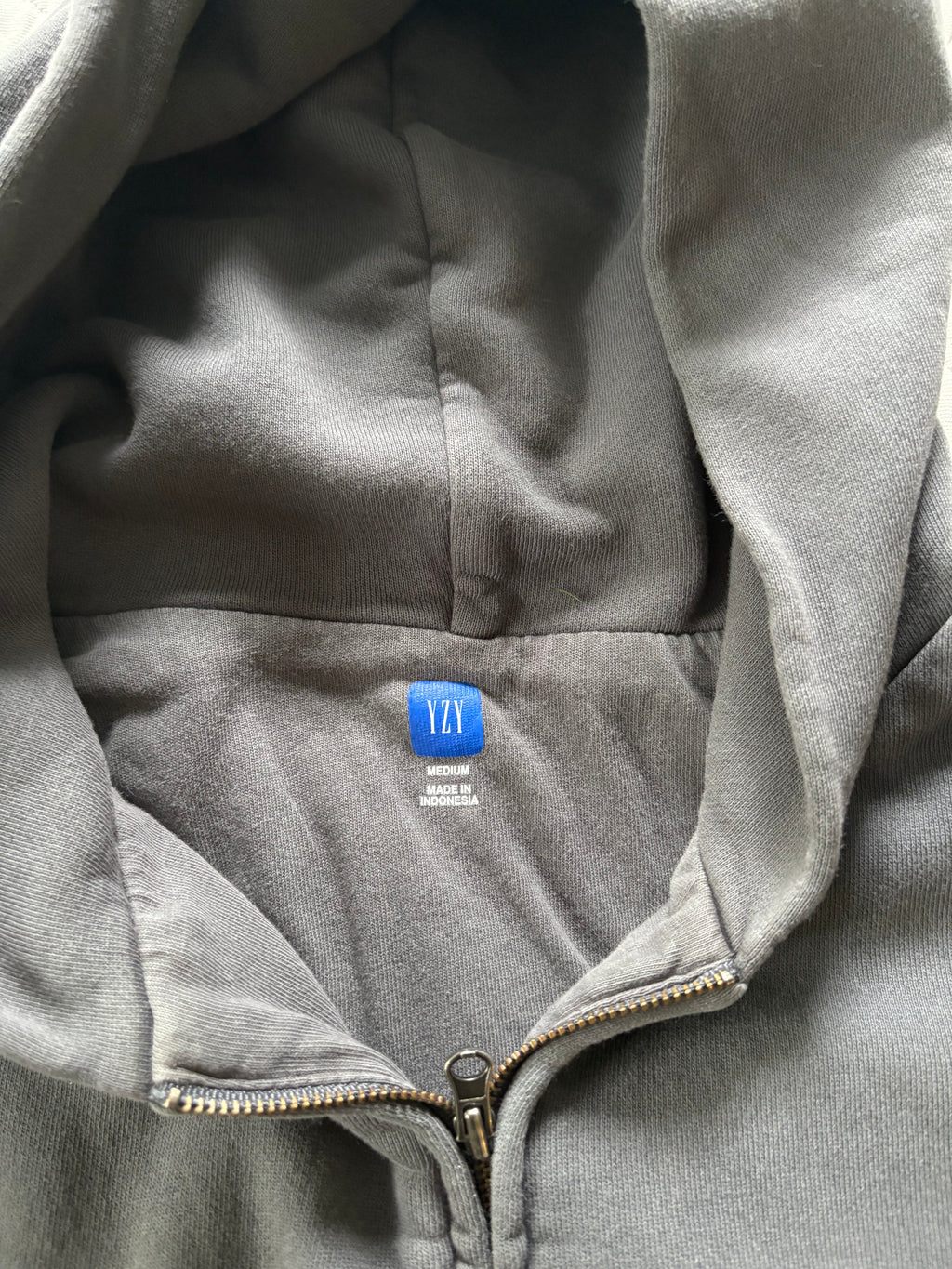 Yzy x Gap Zip Up Hoodie (M)